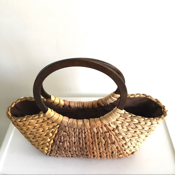 (SOLD) Straw Tote Bag With Round Wood Handles - Picture 5 of 13